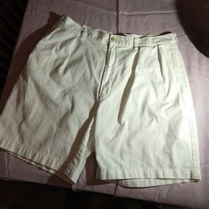 Men's khaki shorts